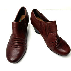 YUU Marsha Brown Leather Ankle Boots Womens Size 7M Medium Heel Slip On Bootie